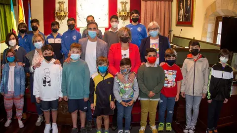 Entrega de premios del concurso de relatos sobre balonmano.