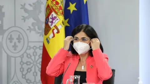 La ministra de Sanidad, Carolina Darias, comparece en rueda de prensa posterior al Consejo de Ministros extraordinario en Moncloa, a 24 de junio de 2021, en Madrid (Espa&ntilde;a). El Consejo de Ministros extraordinario de este jueves ha aprobado la eliminaci&oacute;n 