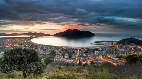 Archivo - Comprar una vivienda en costa de Cantabria es un 0,8% m&aacute;s caro que hace un a&ntilde;o, seg&uacute;n idealista