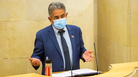 El Presidente De Cantabria, Miguel &Aacute;ngel Revilla, En El Debate Sobre El Estado De La Regi&oacute;n