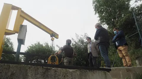 El consejero de Obras P&uacute;blicas, Ordenaci&oacute;n del Territorio y Urbanismo, Jos&eacute; Luis Gochicoa, inaugura la fitodepuradora de Rases.