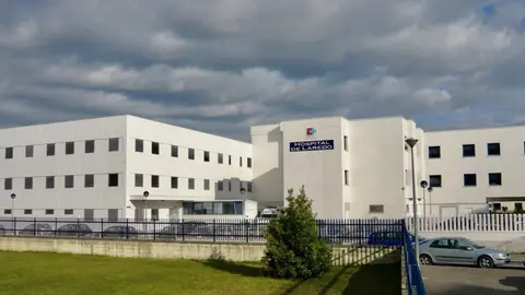 Archivo - Hospital de Laredo