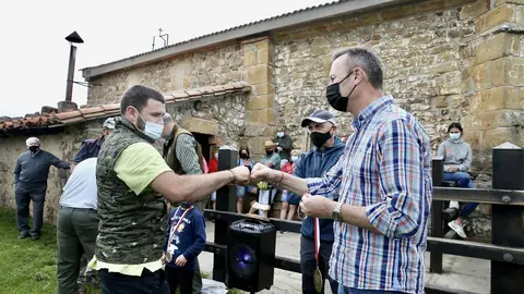 El consejero de Desarrollo Rural, Ganader&iacute;a, Pesca, Alimentaci&oacute;n y Medio Ambiente del Gobierno de Cantabria, Guillemo Blanco, en la fiesta del patr&oacute;n de los cazadores