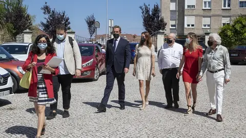 La directora general de Turismo, Marta Barca, y el secretario de Estado de Turismo, Fernando Vald&eacute;s, se re&uacute;nen con el sector.