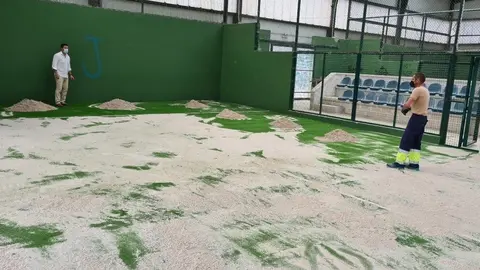 Mejora pista p&aacute;del de Liencres
