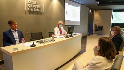La consejera de Educaci&oacute;n y Formaci&oacute;n Profesional, Marina Lomb&oacute;, interviene en la Junta de la CEOE para informar de las novedades de la Formaci&oacute;n Profesional.