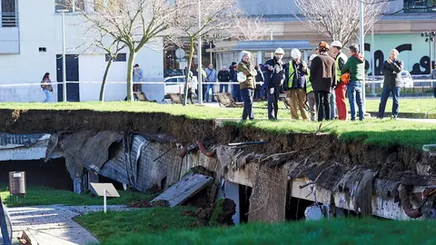 Archivo - Derrumbe de Nueva Monta&ntilde;a