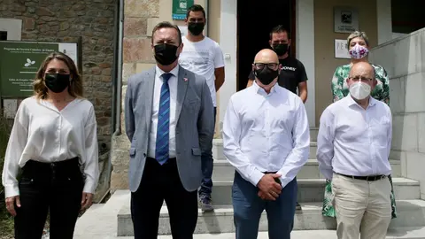 El consejero de Desarrollo Rural, Guillermo Blanco, en la sede de la Asociai&oacute;n de Desarrollo Rural Saja-Nansa