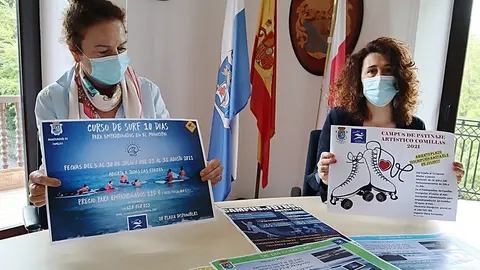 La alcaldesa, Mar&iacute;a Teresa Noceda, y la concejala de Deporte, Vanesa S&aacute;nchez, durante la presentaci&oacute;n de los seis campus deportivos de verano.