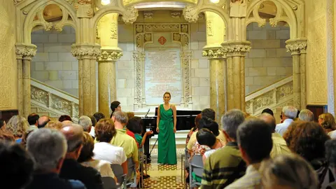 Archivo - Encuentro M&uacute;sica y Academia 2014. Comillas