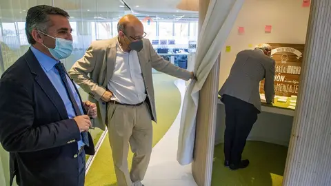 El Consejero De Industria, Turismo, Innovaci&oacute;n, Transporte Y Comercio, Javier L&oacute;pez Marcano, Asiste A La Presentaci&oacute;n Del Panel Innovaci&oacute;n Cantabria.