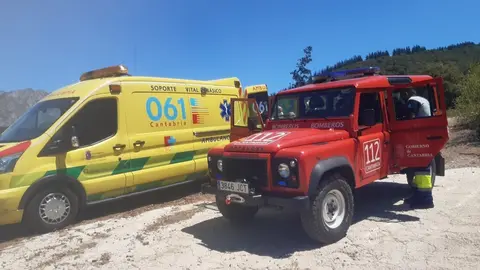 Evacuaci&oacute;n de una mujer con posible fractura de tobillo.