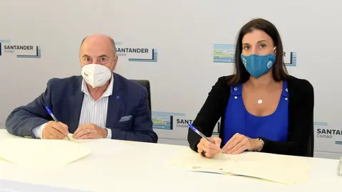 Firma del convenio entre Ayuntamiento de Santander y ASPACE