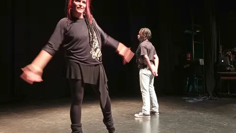 Espect&aacute;culo de signodanza