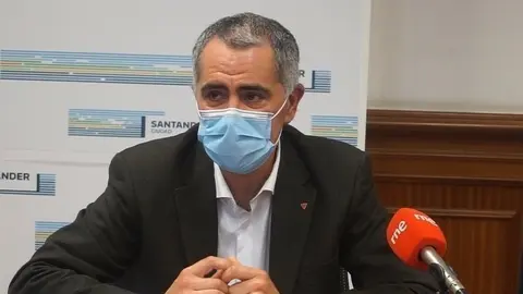 El concejal de la coalici&oacute;n Unidas por Santander, Miguel Saro.
