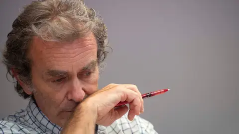 El director del Centro de Coordinaci&oacute;n de Alertas y Emergencias Sanitarias, Fernando Sim&oacute;n, durante una rueda de prensa para informar sobre la pandemia de Covid-19, a 5 de julio de 2021, en el Ministerio de Sanidad, Madrid, (Espa&ntilde;a).