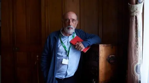 Archivo - El antrop&oacute;logo forense Francisco Etxeberr&iacute;a