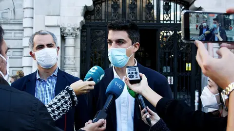 Archivo - Santander.- PSOE y UxS piden la comparecencia del gerente de SVS por cl&aacute;usulas "abusivas" en alquileres p&uacute;blicos