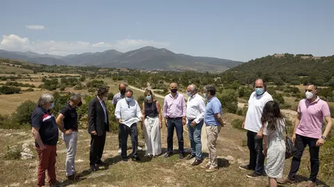 El consejero de Obras P&uacute;blicas, Ordenaci&oacute;n del Territorio y Urbanismo, Jos&eacute; Luis Gochicoa, visita Campoo y se re&uacute;ne con la presidenta de la Confederaci&oacute;n Hidrogr&aacute;fica del Ebro y los alcaldes de Hermandad de Campoo de Suso, Campoo de Enmedio y Reinosa.