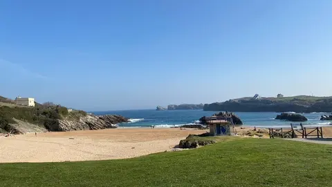 Playa de San Juan de la Canal.