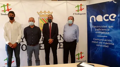 Persentaci&oacute;n de NACE como nuevo patrocinador del Bathco Balonmano