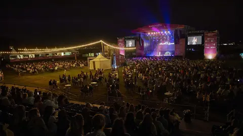 J1 - MARTITA DE GRANÁ - EL REY LAGARTÓN (15)