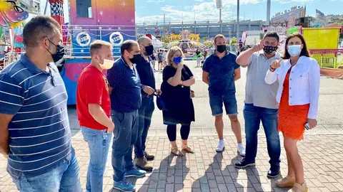 Igual visita el recinto ferial de Santiago y se re&uacute;ne con los feriantes.