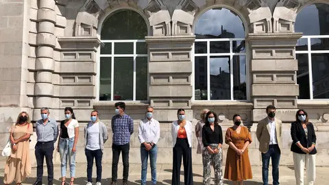 Minuto de silencio por las mujeres asesinadas