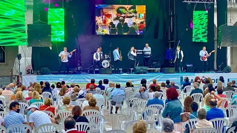 Concierto en la Plaza Porticada