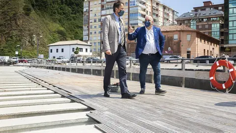 El consejero de Obras P&uacute;blicas, Ordenaci&oacute;n del Territorio y Urbanismo, Jos&eacute; Luis Gochicoa, visita las obras que est&aacute; llevando a cabo su departamento.