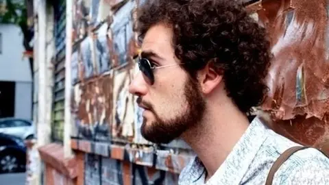 Archivo - El poeta Fruela Fern&aacute;ndez presenta su nuevo ensayo este jueves en La Vor&aacute;gine