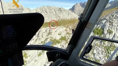 Rescate a monta&ntilde;eros en Pe&ntilde;a Remo&ntilde;a