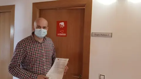 El portavoz de Izquierda Unida en el Ayuntamiento de Entrambasaguas, Juan Vidal Barqu&iacute;n.