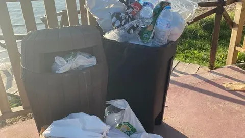Basura en el entorno de Los Locos