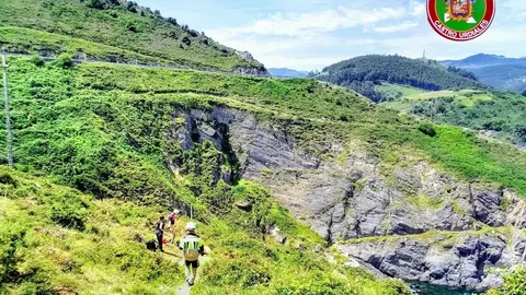 Rescate de un hombre en los acantilados de Saltacaballo.