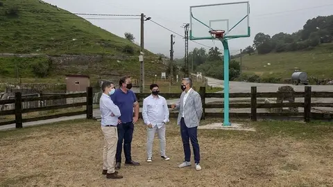 18:30.- Ayuntamiento de San Miguel de Aguayo 
El vicepresidente y consejero de Universidades, Igualdad, Cultura y Deporte, Pablo Zuloaga, visita la pista deportiva de este municipio.

