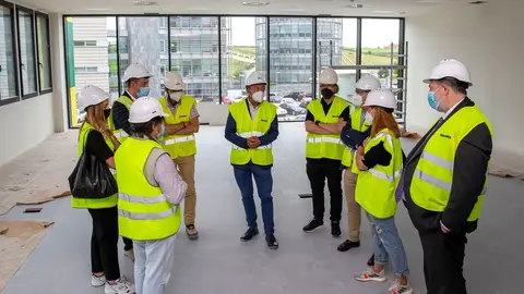 El consejero de Industria, Turismo, Innovaci&oacute;n, Transporte y Comercio, Javier L&oacute;pez Marcano, visita el edificio Bisalia, en el PCTCAN.