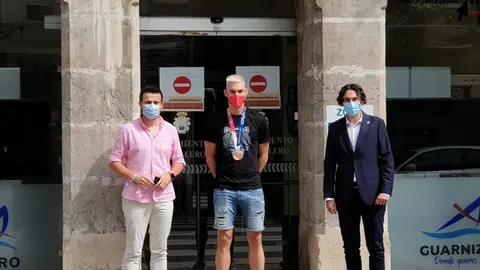 Sober&oacute;n con &Aacute;ngel Fern&aacute;ndez