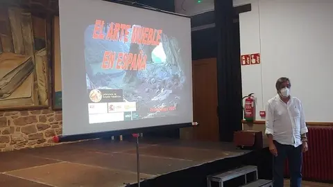 Conferencia de Sergio Ripoll