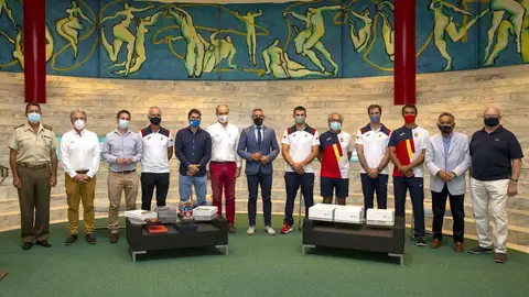 El Vicepresidente Y Consejero De Universidades, Igualdad, Cultura Y Deporte, Pablo Zuloaga, Recibe A Los Deportistas C&aacute;ntabros Ol&iacute;mpicos De Vela