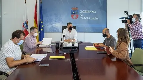 09:00 horas.  Sala de Reuniones de la Consejer&iacute;a de Desarrollo Rural, Ganader&iacute;a, Pesca, Alimentaci&oacute;n y Medio Ambiente (3&ordf; planta), PCTCAN
El consejero de Desarrollo Rural, Ganader&iacute;a, Pesca, Alimentaci&oacute;n y Medio Ambiente, Guillermo Blanco, recibe a representantes de Red Cambera.
