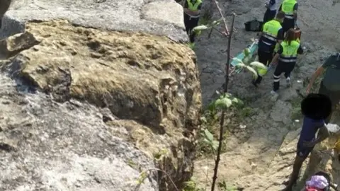 CE4FD8CA-3997-4E0F-B38C-20F41D37D285