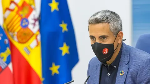 El vicepresidente y consejero de Universidades, Igualdad, Cultura y Deporte, Pablo Zuloaga, informa, en rueda de prensa, de los acuerdos de Consejo de Gobierno