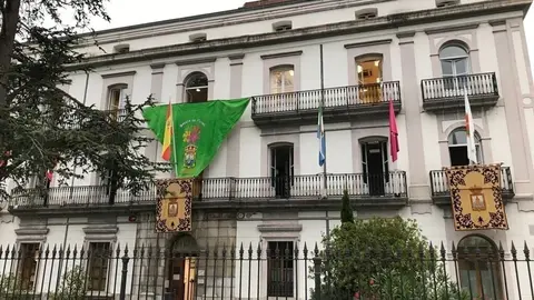 Fachada del Ayuntamiento de Laredo