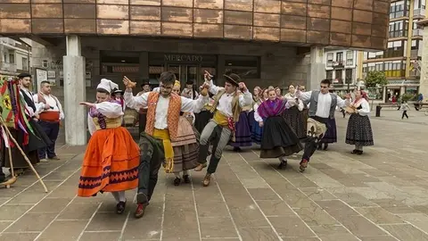 Programaci&oacute;n de la campa&ntilde;a El Origen. Grupo de danzas San Pablo de Torrelavega.
27 de julio de 2021