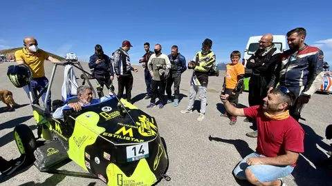 Revilla junto a los participantes del Campeonato de Deportes de Inercia en Alto Campoo
