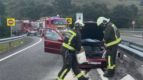 Un coche colisiona contra una bionda en la A-67, a la altura de Los Corrales