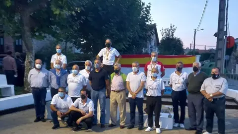 P&oacute;dium del XLIX Campeonato de Espa&ntilde;a de bolos en categor&iacute;a veteranos celebrado en la Bolera la Quintana de Cortiguera de Suances