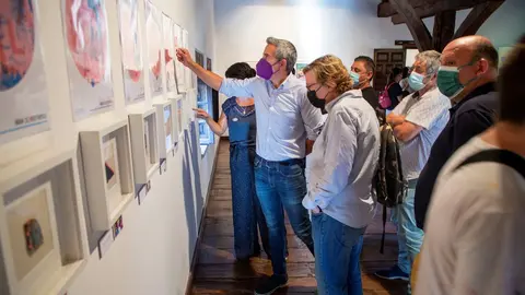 El Vicepresidente Y Consejero De Universidades, Igualdad, Cultura Y Deporte, Pablo Zuloaga, Inaugura La Exposici&oacute;n &lsquo;Siempre Hemos Estado Aqu&iacute;&rsquo;, Dentro De La 3&ordf; Edici&oacute;n De &lsquo;Mujeres Y Cultura&rsquo;.