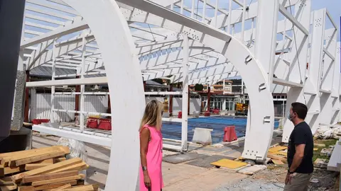 Comienza la instalaci&oacute;n de la nueva cubierta de la piscina y el gimnasio de Renedo de Pi&eacute;lagos